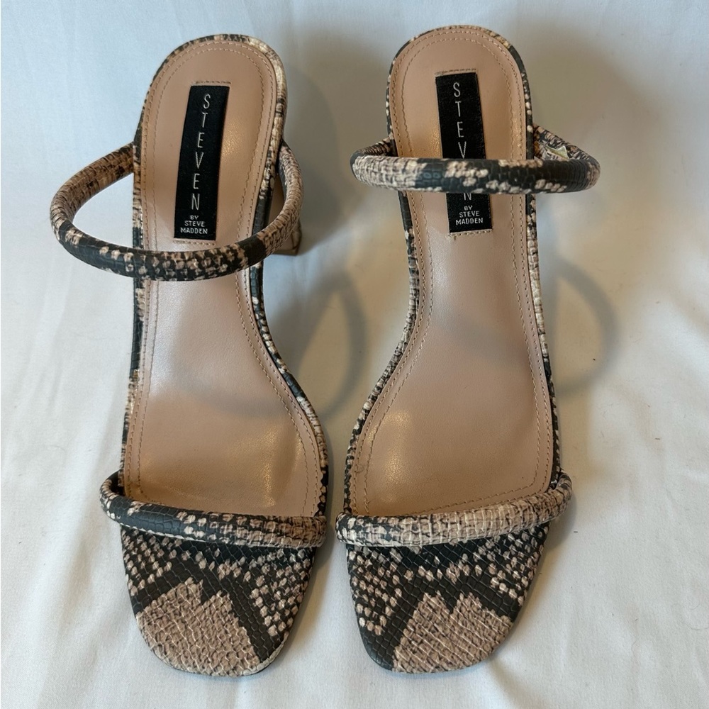 Steven Snake Leather Heels-size 9